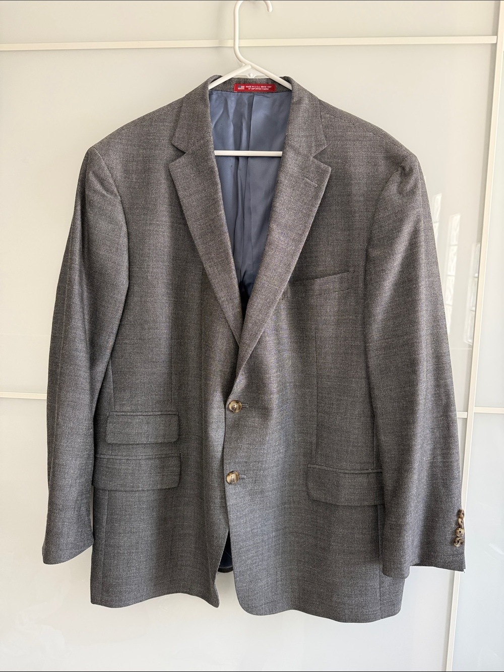 Men's Gray Textured Sport Coat - Classic Two-Button Blazer